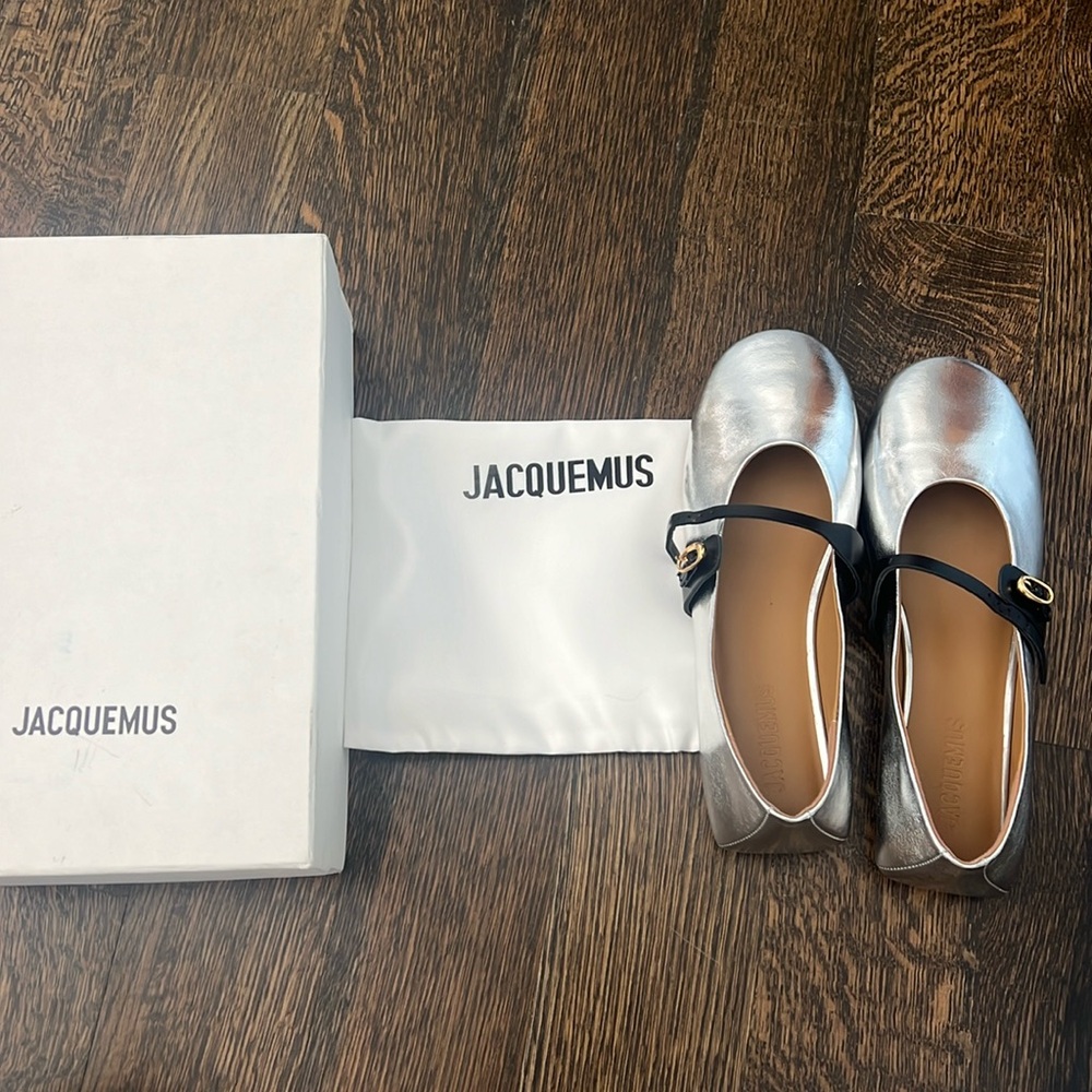 Jacquemus silver ballet flats worn once size 40